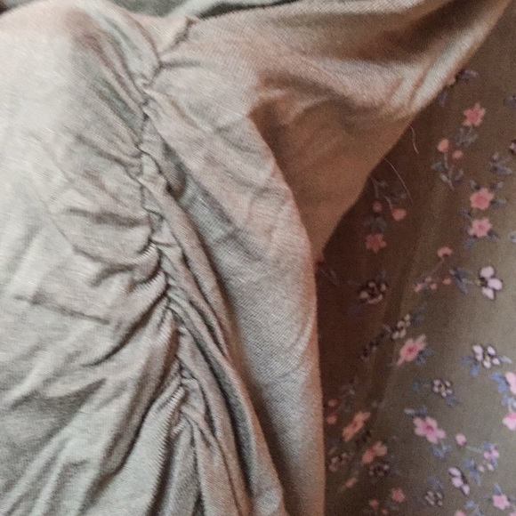 Sold Outside of Poshmark. Tank top - Picture 3 of 6